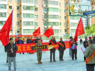 一人立功，全家光荣！乌苏市为荣立三等功现役军人家属送喜报