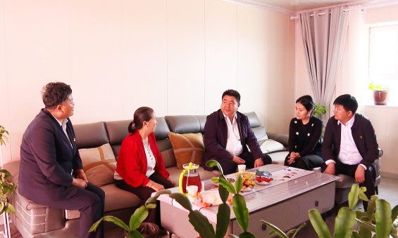 乌苏市四套班子领导开展走访慰问活动