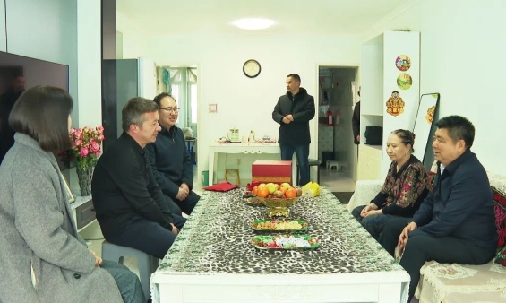 乌苏市领导开展春节前夕走访慰问活动